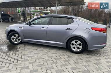 Седан Kia K5 2010 в Полтаві