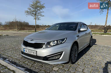 Седан Kia K5 2012 в Киеве