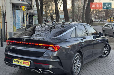 Седан Kia K5 2019 в 