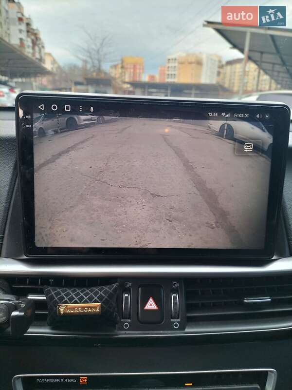 Седан Kia K5 2019 в Одессе