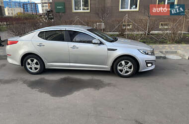 Седан Kia K5 2014 в Одессе