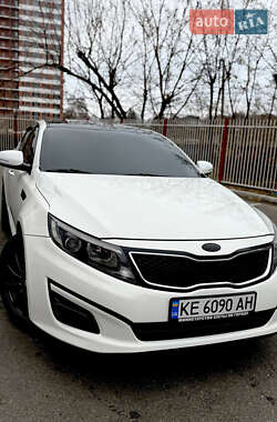 Седан Kia K5 2013 в Днепре