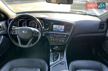 Седан Kia K5 2012 в 