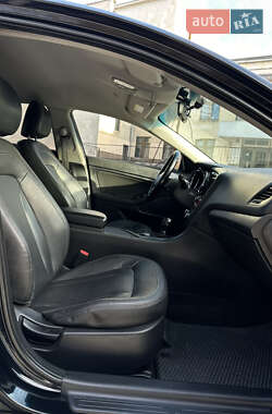 Седан Kia K5 2012 в 
