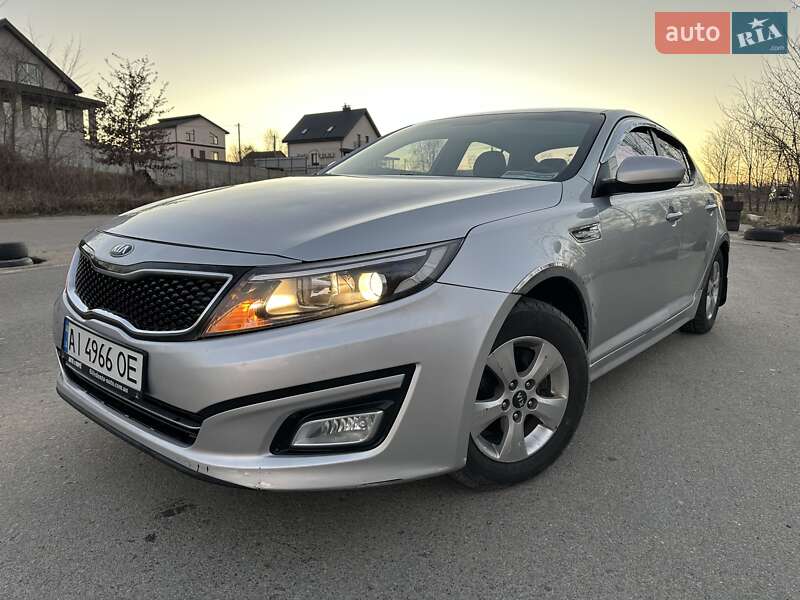 Седан Kia K5 2014 в Киеве