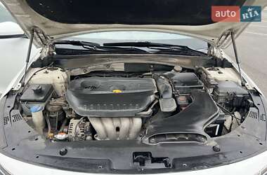 Седан Kia K5 2015 в 
