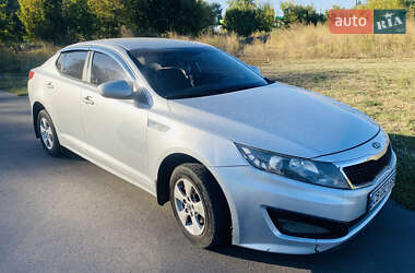 Седан Kia K5 2011 в Прилуках