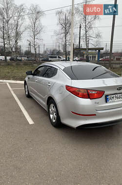 Седан Kia K5 2013 в 