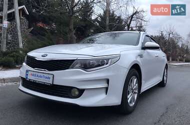 Седан Kia K5 2017 в Києві