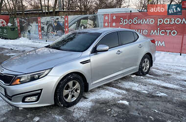 Седан Kia K5 2014 в Києві