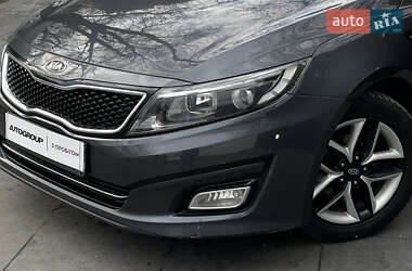 Седан Kia K5 2015 в Одессе