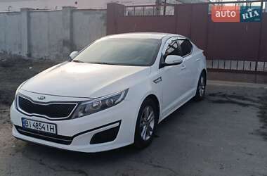 Седан Kia K5 2015 в 