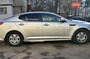 Седан Kia K5 2014 в 