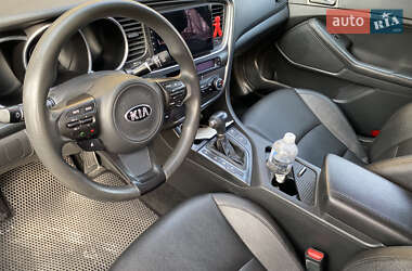 Седан Kia K5 2014 в 