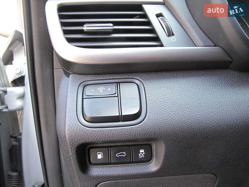 Седан Kia K5 2017 в Киеве фото 13 Седан Kia K5 2017 в Киеве