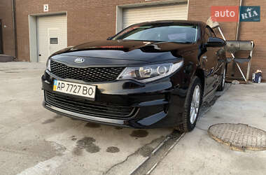 Седан Kia K5 2015 в 