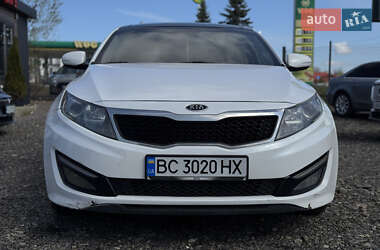 Седан Kia K5 2010 в 