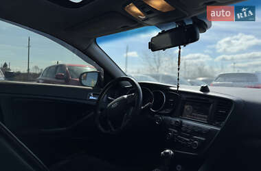 Седан Kia K5 2010 в 
