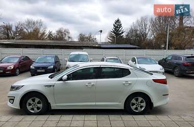 Седан Kia K5 2015 в 