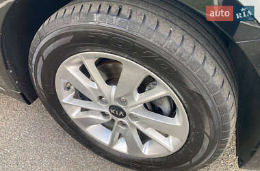 Седан Kia K5 2015 в 