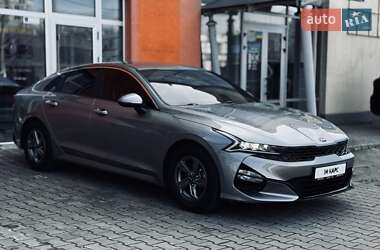 Седан Kia K5 2020 в Одессе