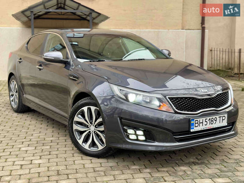 Седан Kia K5 2014 в 