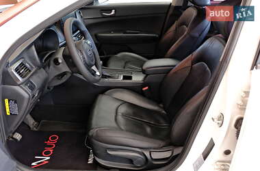 Седан Kia K5 2017 в 