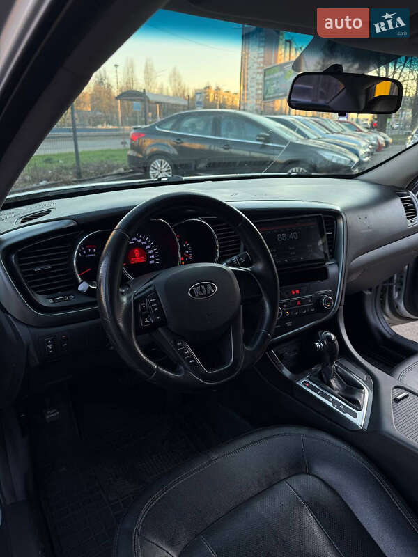 Седан Kia K5 2013 в Києві
