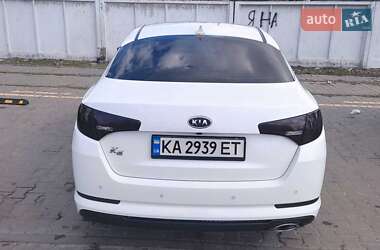 Седан Kia K5 2011 в 