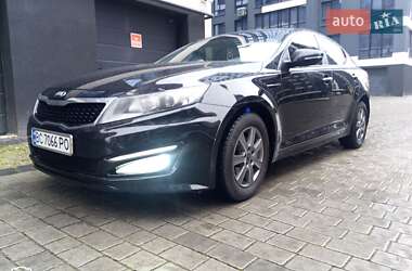 Седан Kia K5 2013 в Ивано-Франковске
