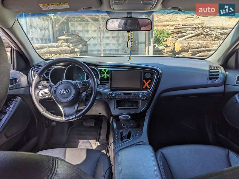 Седан Kia K5 2015 в Киеве
