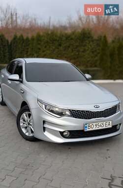 Седан Kia K5 2016 в Тернополі