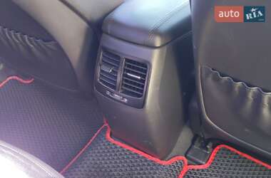 Седан Kia K5 2012 в 