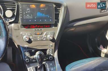 Седан Kia K5 2012 в 