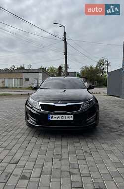 Седан Kia K5 2010 в Дніпрі