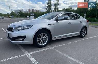 Седан Kia K5 2013 в Києві