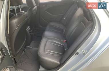 Седан Kia K5 2013 в 