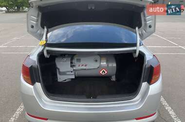 Седан Kia K5 2013 в 