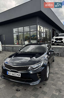 Седан Kia K5 2017 в Харькове