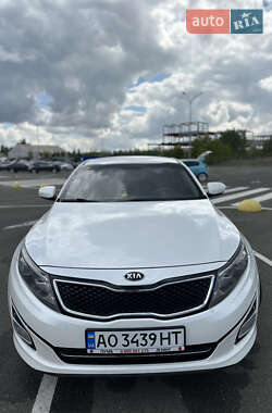 Седан Kia K5 2015 в Києві
