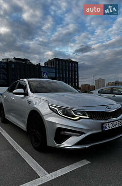 Седан Kia K5 2018 в 