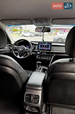Седан Kia K5 2018 в 