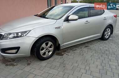 Седан Kia K5 2012 в 