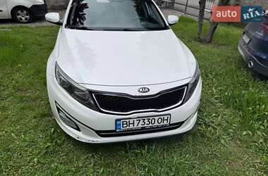 Седан Kia K5 2015 в Одессе