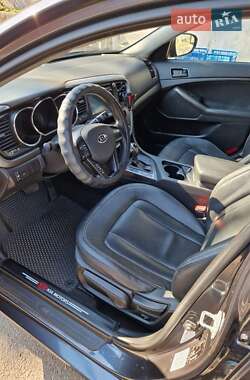 Седан Kia K5 2011 в Одессе