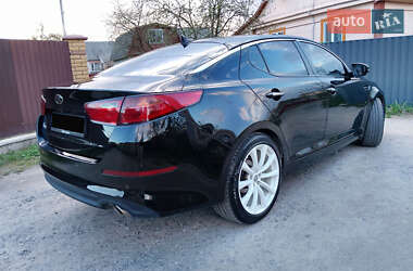Седан Kia K5 2013 в 