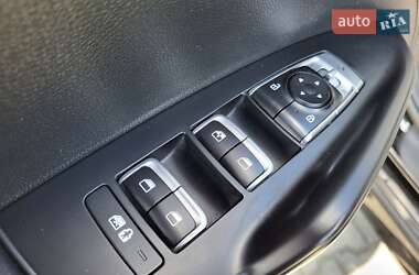 Седан Kia K5 2020 в 