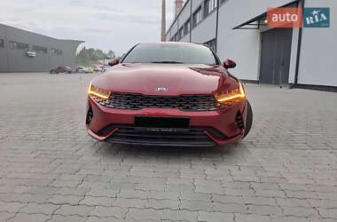 Седан Kia K5 2021 в 