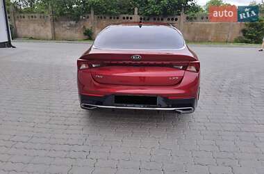 Седан Kia K5 2021 в 