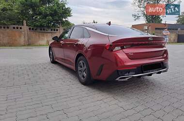 Седан Kia K5 2021 в 